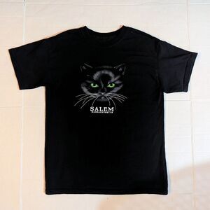 SALEM, MASSACHUSETTS Scary Cat T-Shirt (M)